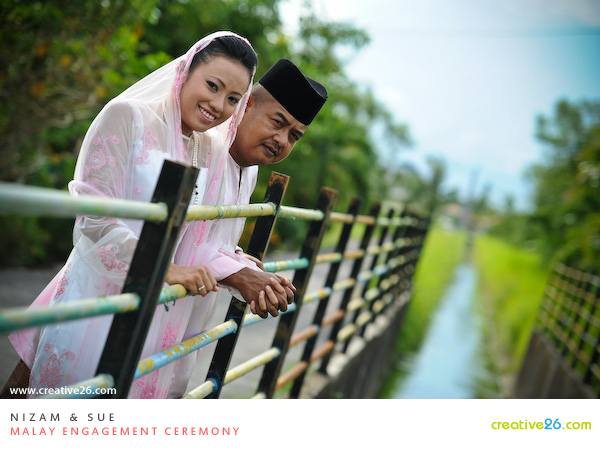 Bob & Sue's Engagement, Balik Pulau